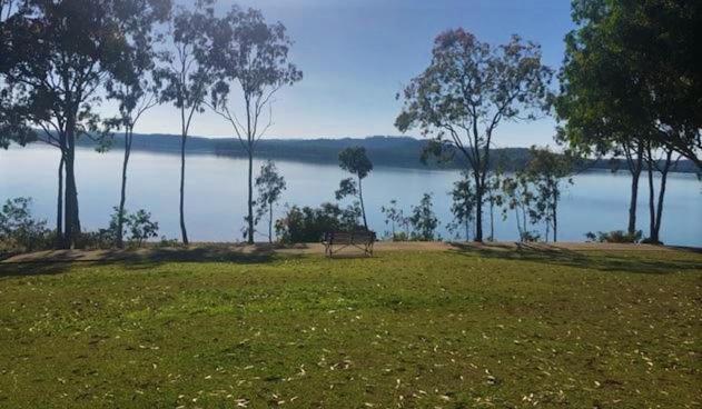 Tinaroo Lake Resort Exterior photo