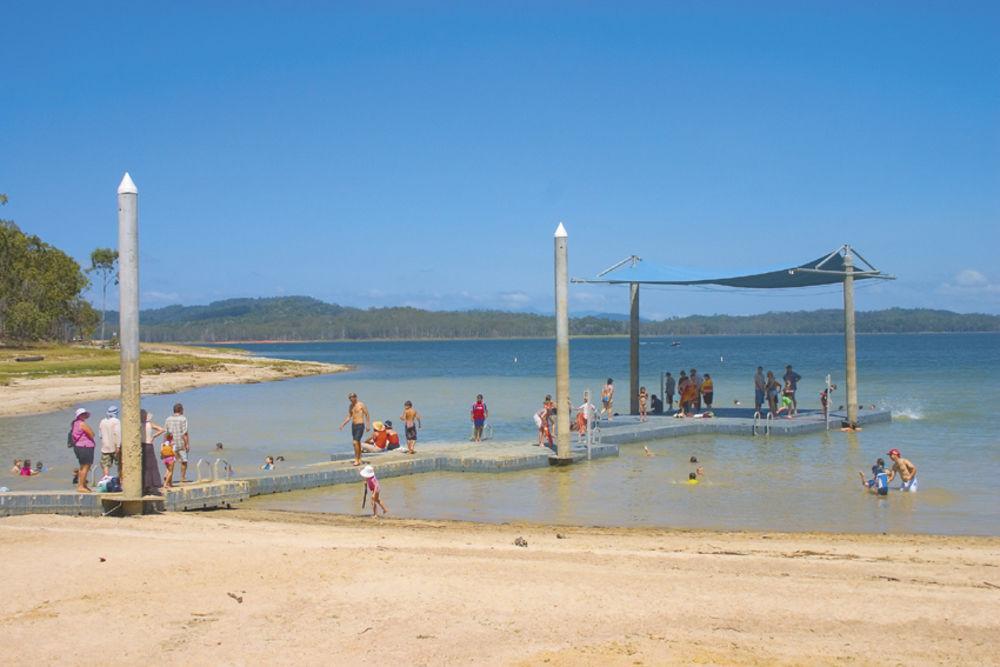 Tinaroo Lake Resort Exterior photo